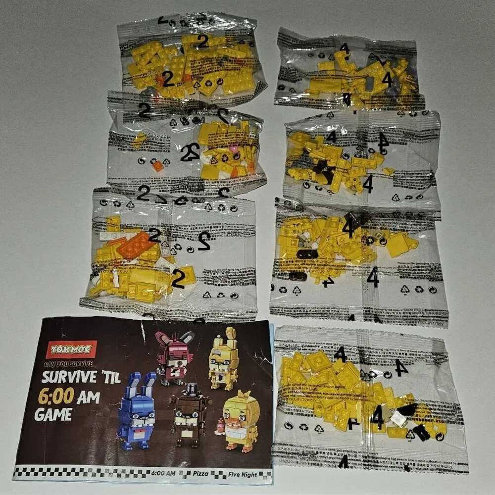 Tokmoc FNAF Five Nights At Freddy's Character Figures Chica Golden Bonnie READ